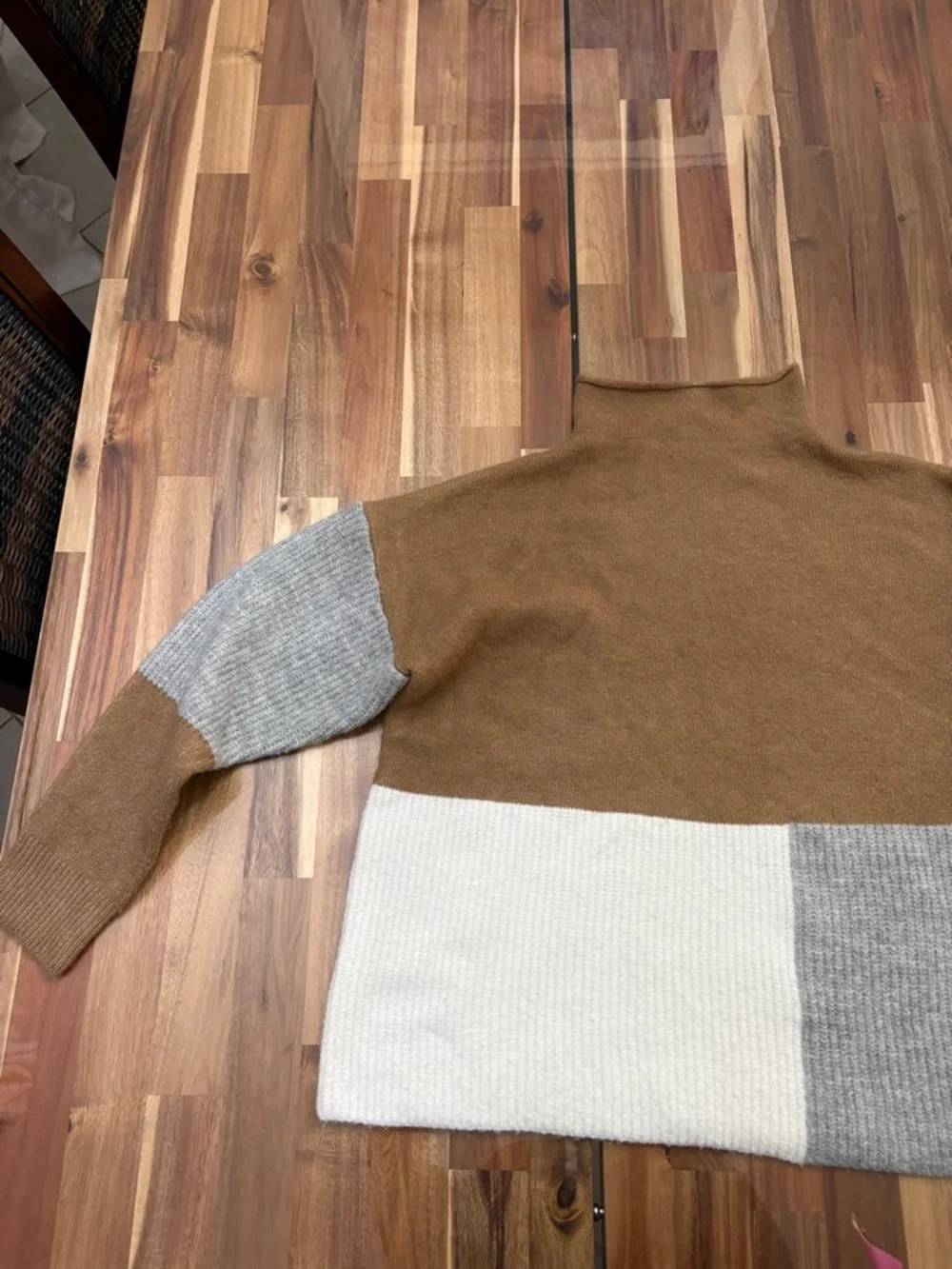 Vici cozy colorblock